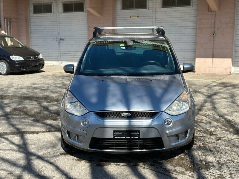 Gebraucht 2006 Ford S-MAX Ambiente Van / Kleinbus | CHF 1’300 - Bild 1/4