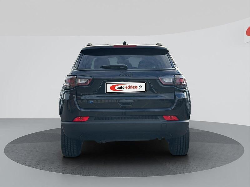 Neu Jeep Compass North 240 PS (176 kW) 2025 SUV