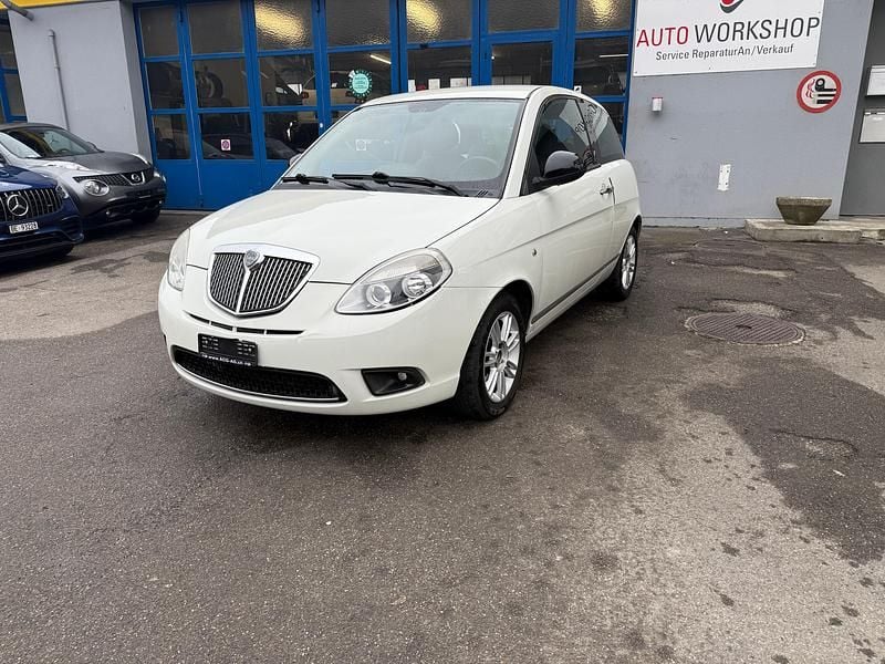 Gebraucht Lancia Ypsilon 69 PS (50 kW) 2011 Kleinwagen