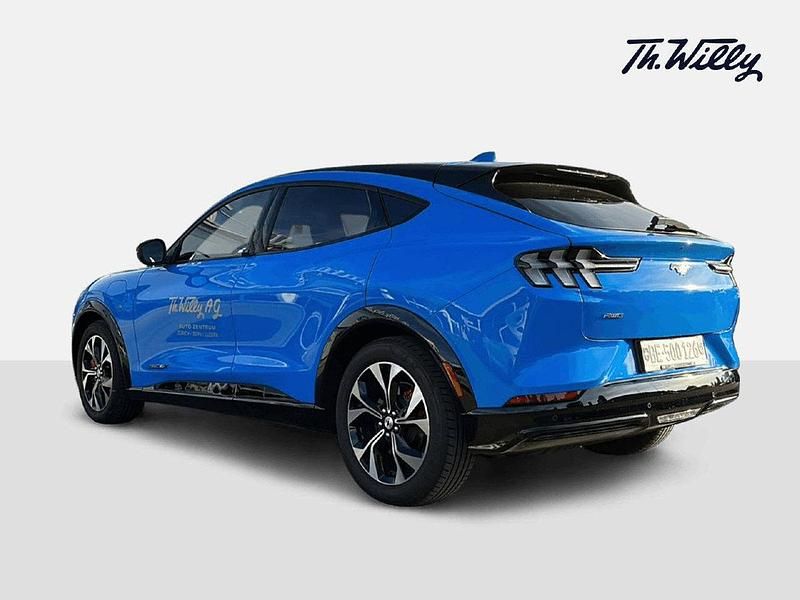 Gebraucht Ford Mustang Mach-E 272 kW (371 PS) 2022 Blau SUV