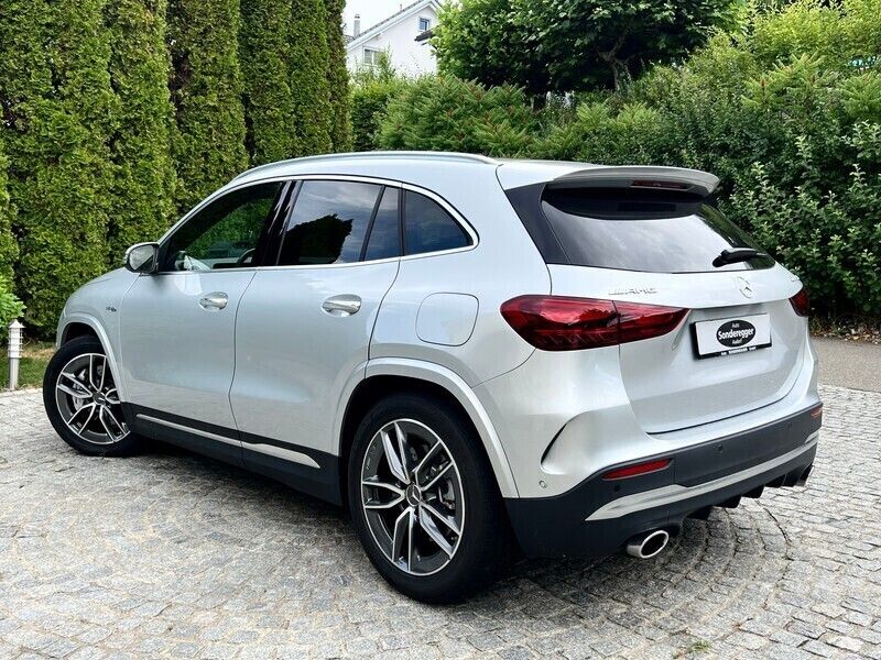 Gebraucht Mercedes GLA35 AMG AMG 306 PS (225 kW) 2023 SUV