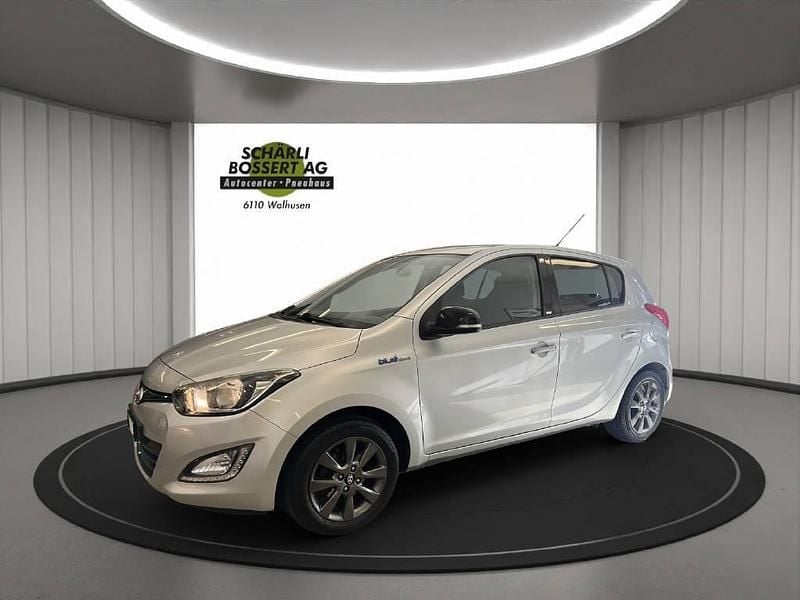 Grau Gebraucht 2014 Hyundai i20 GO! Limousine | CHF 7’800 (Fairer Preis) - Bild 1/4