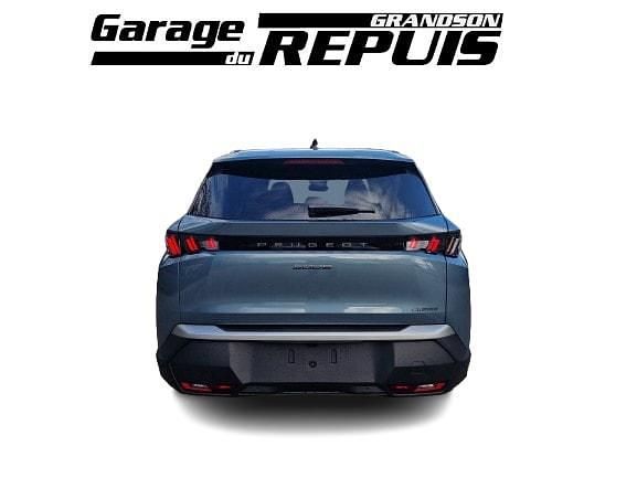 Neu Peugeot 5008 Allure 136 PS (100 kW) 2025 Van / Kleinbus