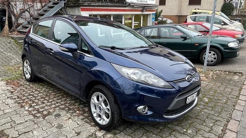 Gebraucht Ford Fiesta Colourline 96 PS (70 kW) 2011 Kleinwagen