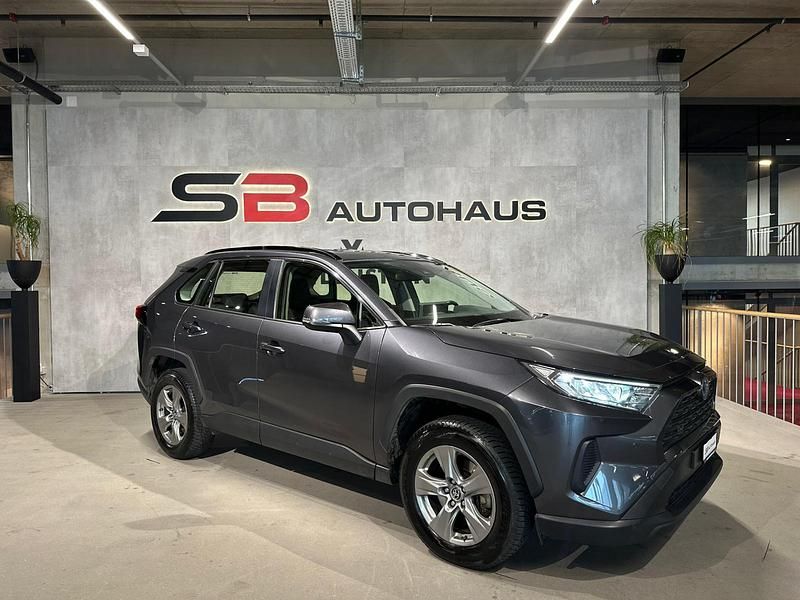 Gebraucht 2023 Toyota RAV4 Hybrid Comfort SUV | CHF 25’999 - Bild 1/4