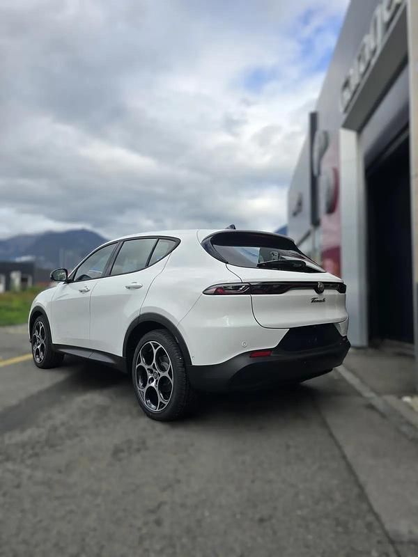 Neu Alfa Romeo Tonale Premium 131 PS (96 kW) 2025 Weiss SUV