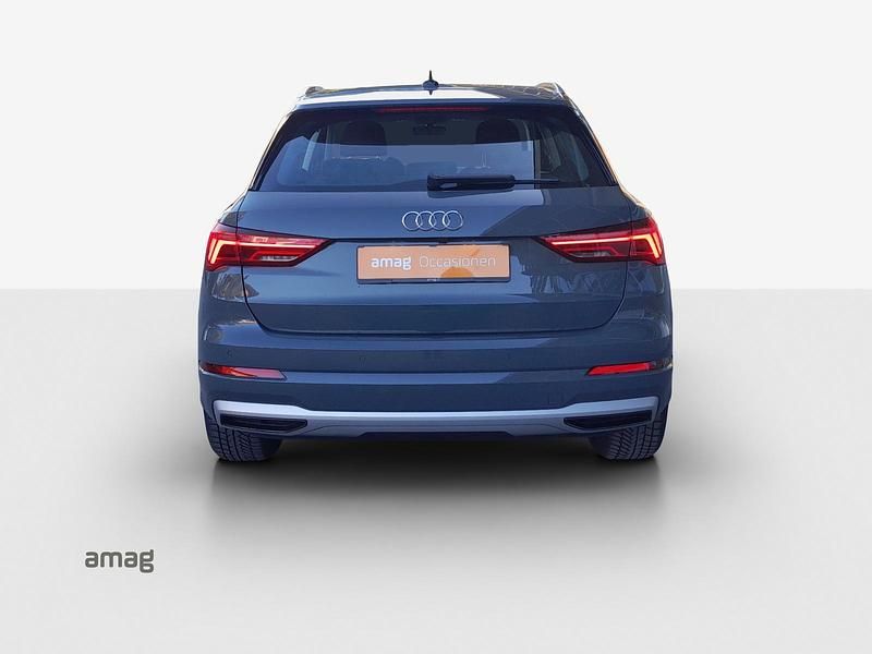 Gebraucht Audi Q3 Advanced 150 PS (110 kW) 2022 Nanograu metallic SUV