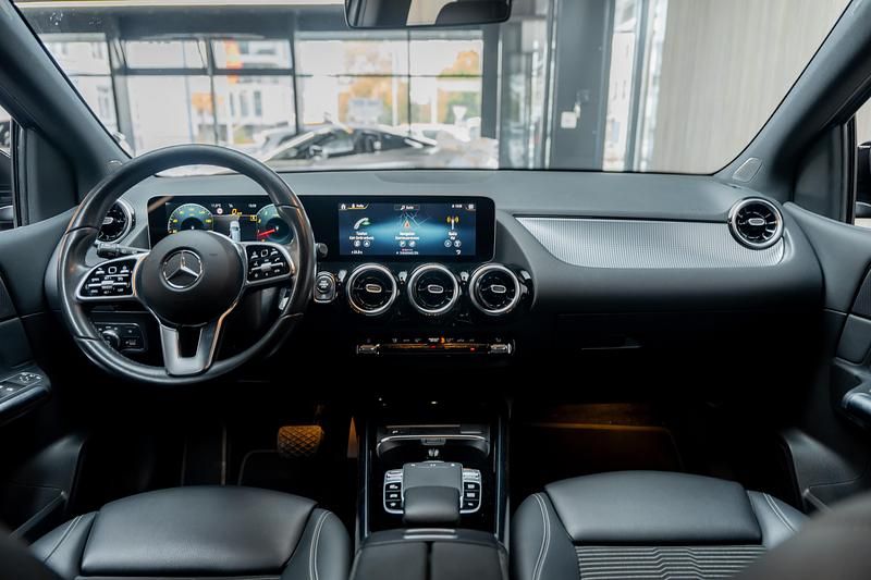 Gebraucht Mercedes B220 Progressive 190 PS (139 kW) 2019 Van / Kleinbus