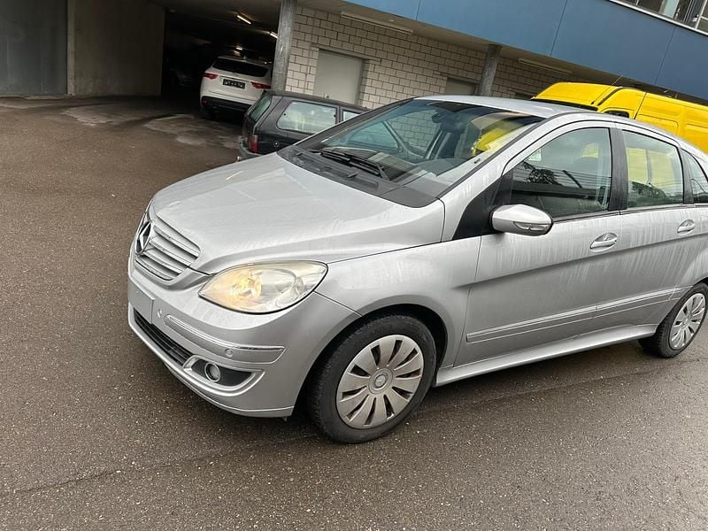 Gebraucht 2007 Mercedes B170 Van / Kleinbus | CHF 3’300 - Bild 1/4