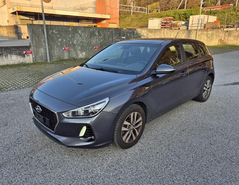 Gebraucht 2017 Hyundai i30 | CHF 4’900 - Bild 1/4