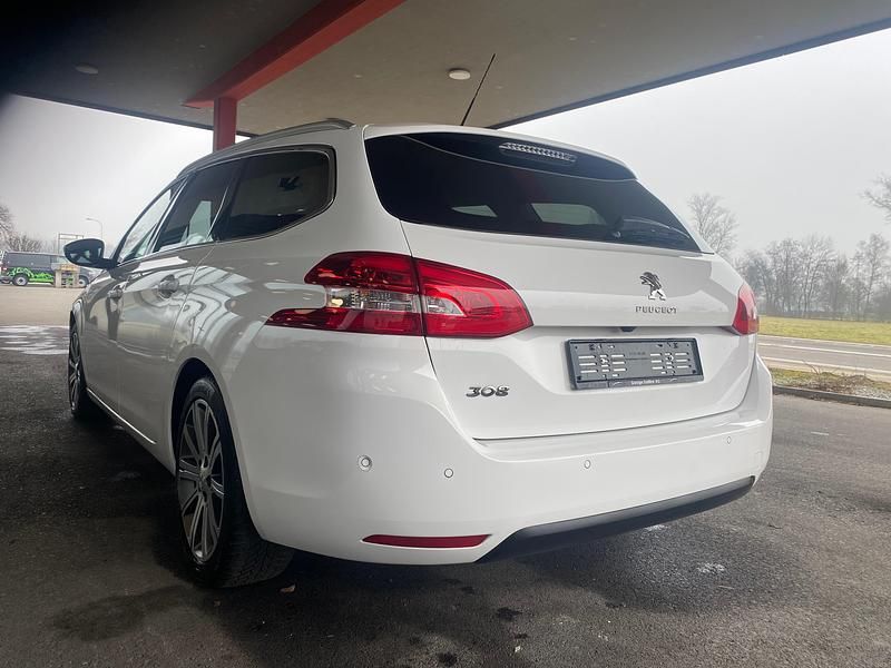 Gebraucht Peugeot 308 SW Allure 130 PS (95 kW) 2021 Kombi