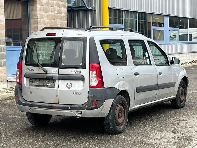 Gebraucht Dacia Logan Lauréate 105 PS (77 kW) 2009