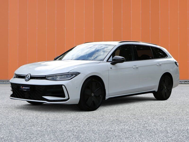 Neu 2025 VW Passat R-line Kombi | CHF 49’900 (Superpreis) - Bild 1/4