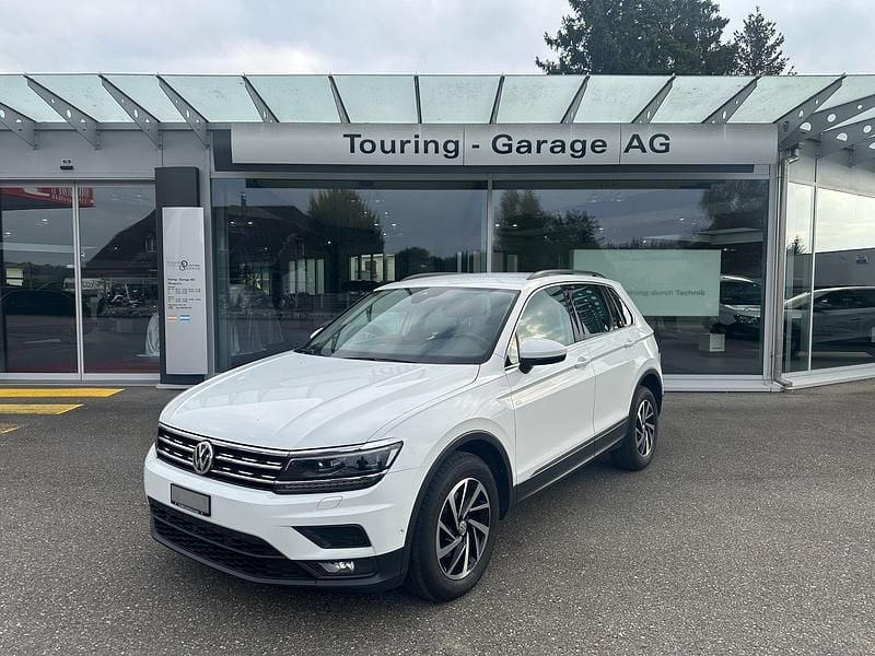 Weiss Gebraucht 2018 VW Tiguan Comfortline SUV | CHF 14’700 (Fairer Preis) - Bild 1/4