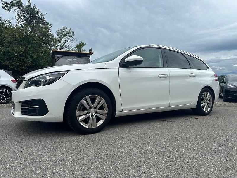 Gebraucht 2018 Peugeot 308 Business-Line Kombi | CHF 5’600 - Bild 1/4