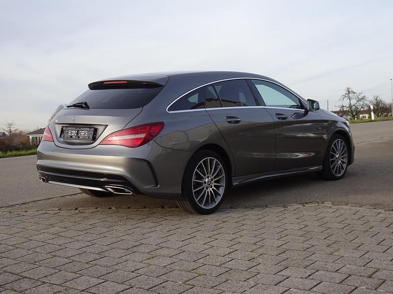 Gebraucht Mercedes CLA200 Shooting Brake Urban 156 PS (114 kW) 2018 Kombi