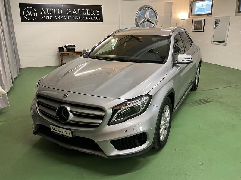 Gebraucht Mercedes GLA250 AMG line 211 PS (155 kW) 2016 SUV
