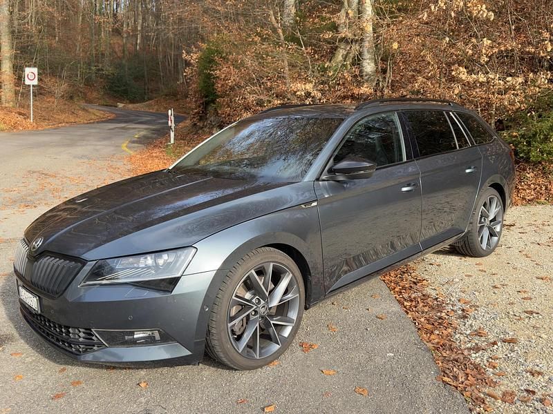 Gebraucht Skoda Superb SportlinePlus 272 PS (200 kW) 2019 Kombi