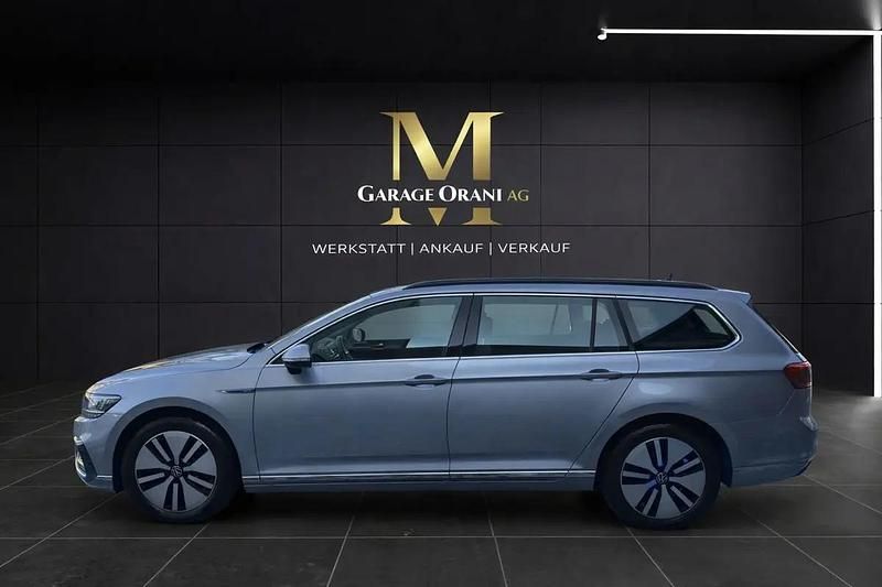 Gebraucht VW Passat GTE 217 PS (159 kW) 2025 Gray Kombi