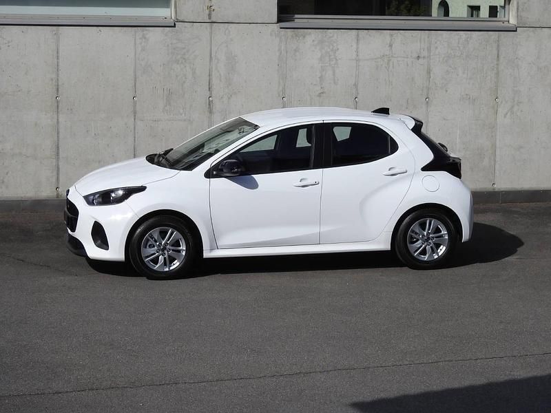 Gebraucht Mazda 2 Center-Line 116 PS (85 kW) 2025 Weiss Limousine