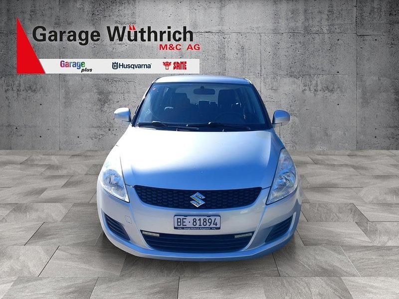 Gebraucht Suzuki Swift GL 94 PS (69 kW) 2012 Silber Kleinwagen