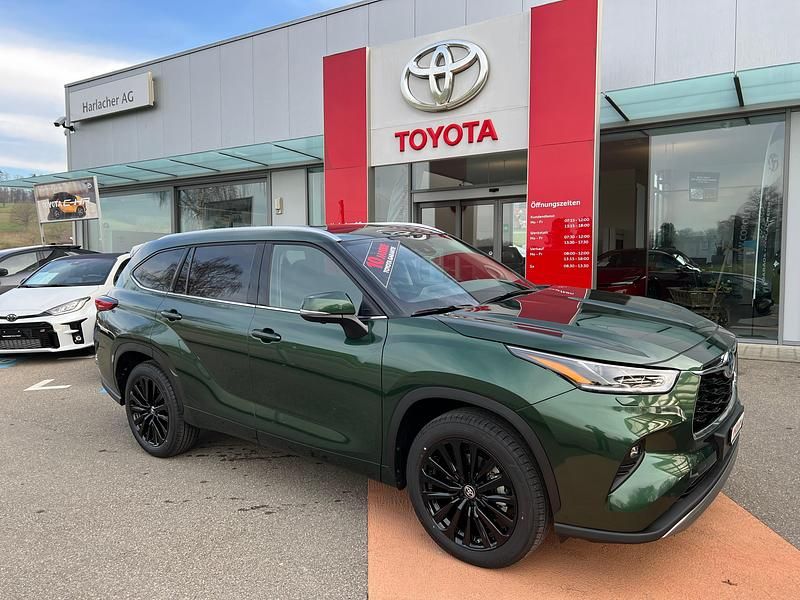 Grün Gebraucht 2024 Toyota Highlander Premium SUV | CHF 72’000 (Teuer) - Bild 1/4