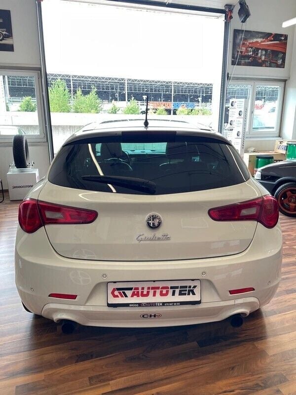 Gebraucht Alfa Romeo Giulietta Quadrifoglio Verde 235 PS (172 kW) 2011 Kleinwagen