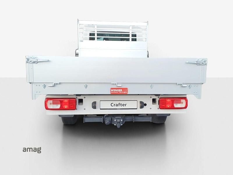 Gebraucht VW Crafter 163 PS (119 kW) 2024 Candyweiss Van