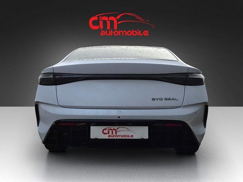 Neu BYD Seal Design 230 kW (313 PS) 2025 Weiss Limousine