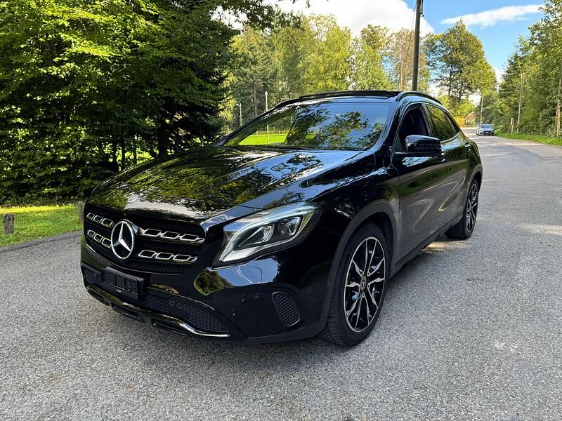 Gebraucht 2018 Mercedes GLA200 Night SUV | CHF 20’490 (Etwas zu teuer) - Bild 1/4