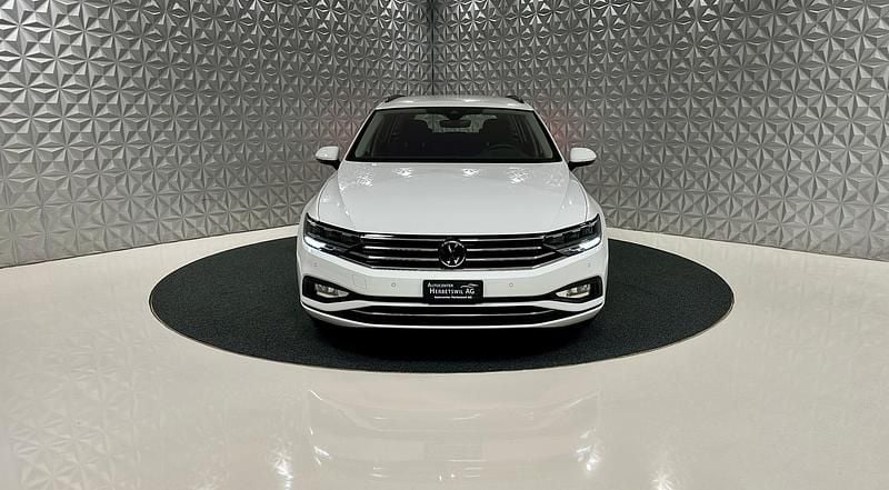 Gebraucht VW Passat Business 150 PS (110 kW) 2020