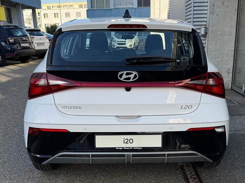 Neu Hyundai i20 100 PS (73 kW) 2025 Limousine