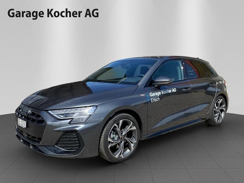 Grau Gebraucht 2025 Audi A3 Attraction Limousine | CHF 45’900 - Bild 1/4