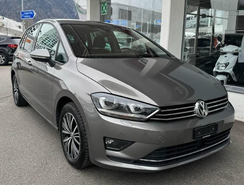 Grau Gebraucht 2016 VW Golf Sportsvan Allstar Van / Kleinbus | CHF 13’900 - Bild 1/4