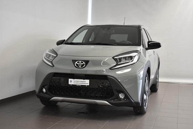 Gebraucht Toyota Aygo X Style 72 PS (52 kW) 2025 Grau SUV