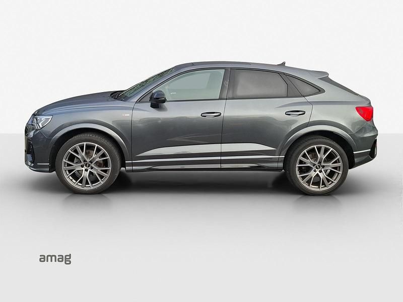 Gebraucht Audi Q3 Sportback Attraction 150 PS (110 kW) 2022 Daytonagrau perleffekt/nardograu uni SUV