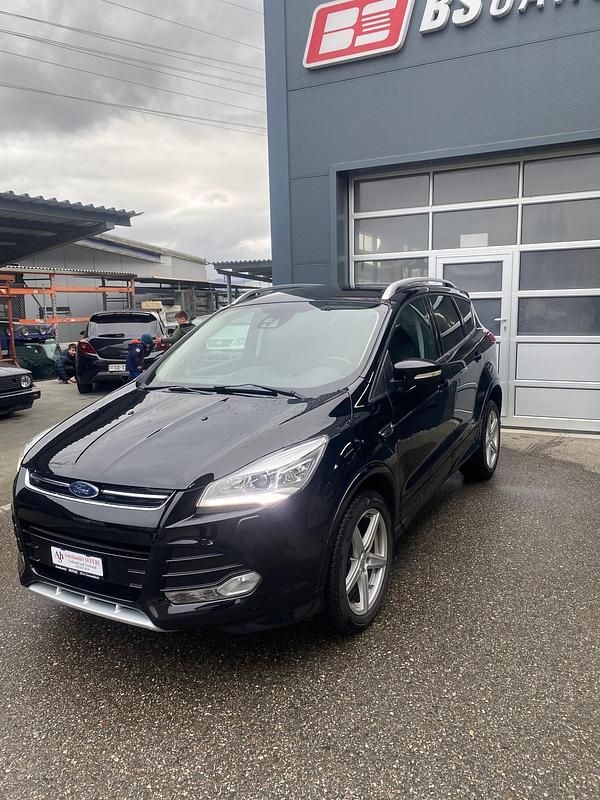 Gebraucht Ford Kuga 150 PS (110 kW) 2016 SUV