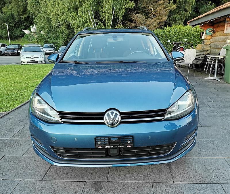 Gebraucht VW Golf VII LOUNGE 125 PS (91 kW) 2015 Kombi