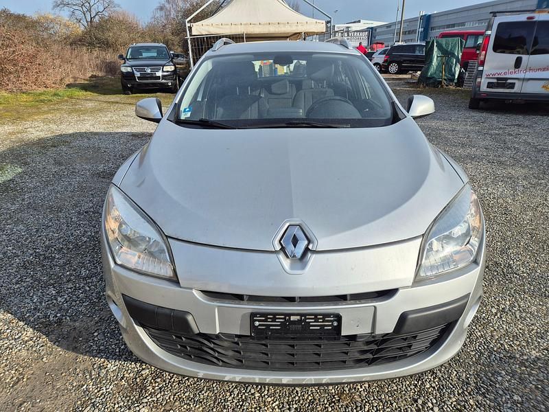 Gebraucht Renault Mégane III Dynamique 140 PS (102 kW) 2011