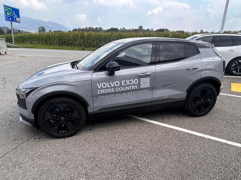 Neu 2025 Volvo EX30 CC Performance | CHF 47’900 (Fairer Preis) - Bild 1/4