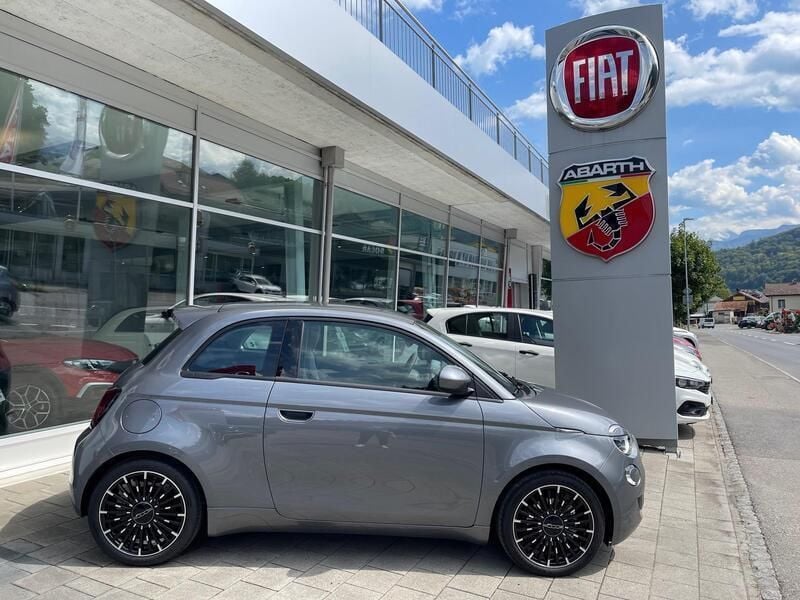 Anthrazit Gebraucht 2022 Fiat 500e Icon Limousine | CHF 25’280 (Fairer Preis) - Bild 1/4