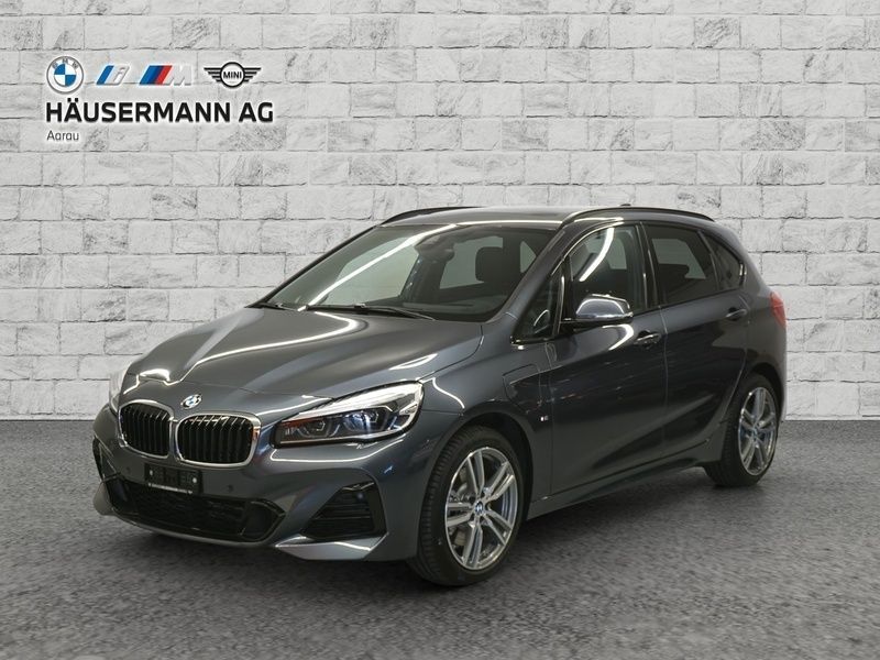 Grau Gebraucht 2021 BMW 225 M Sport Van / Kleinbus | CHF 22’800 - Bild 1/4