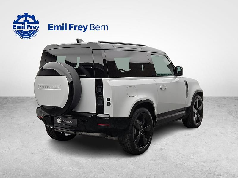Neu Land Rover Defender HSE Dynamic 350 PS (257 kW) 2026 Weiss SUV