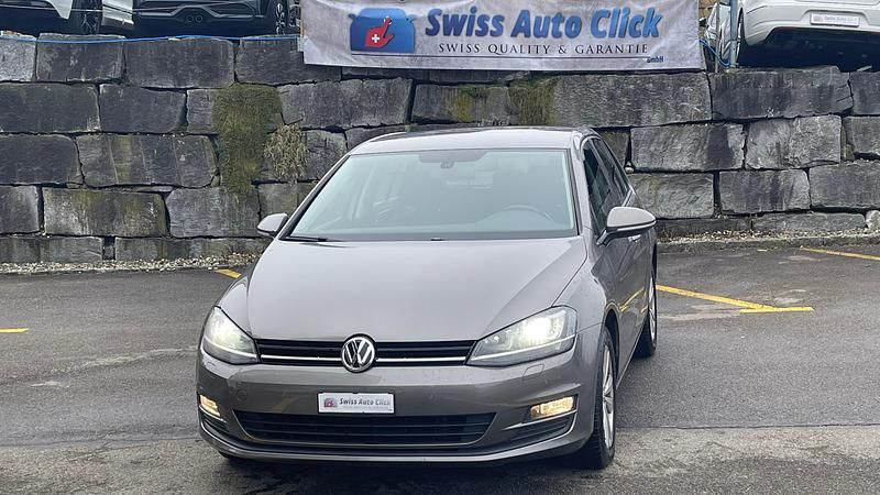 Gebraucht VW Golf VII Trendline 105 PS (77 kW) 2013