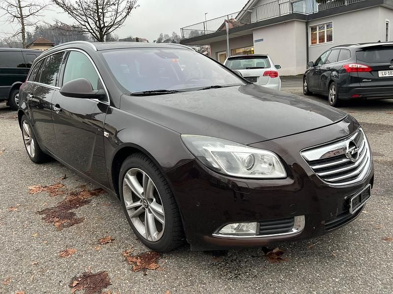 Gebraucht Opel Insignia 140 PS (102 kW) 2013 Kombi