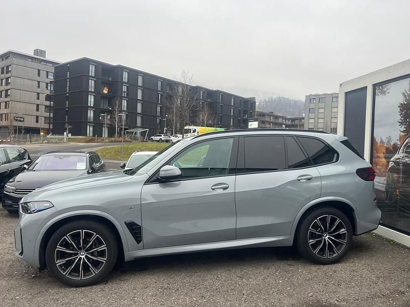 Gebraucht BMW X5 M Sport 286 PS (210 kW) 2025 SUV