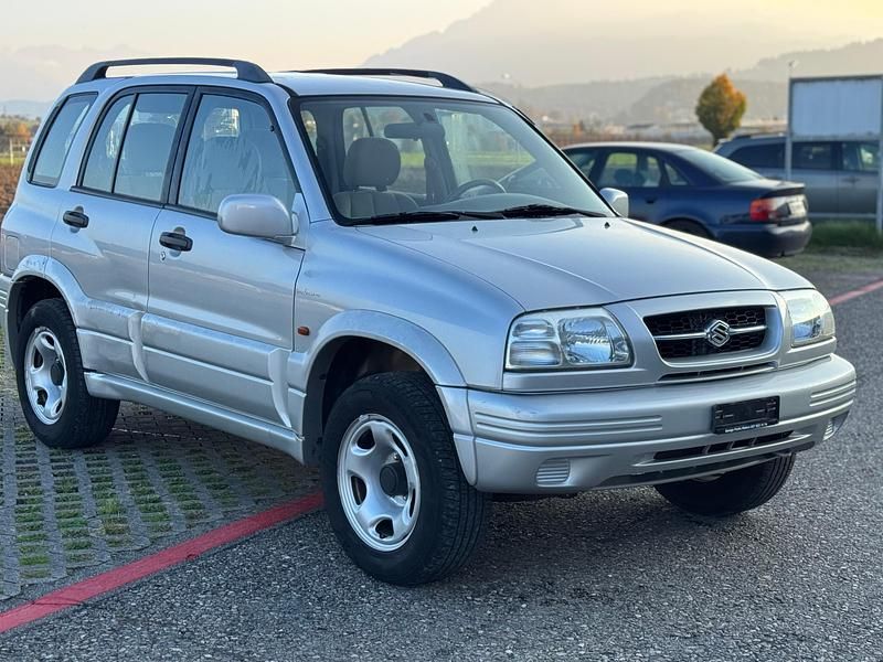 Gebraucht 2000 Suzuki Grand Vitara SUV | CHF 6’200 - Bild 1/4