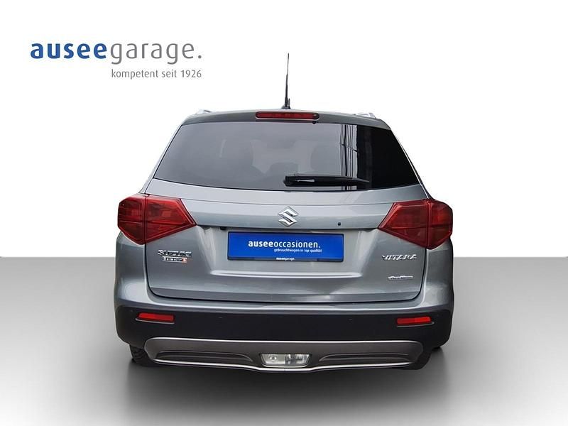 Gebraucht Suzuki Vitara 140 PS (102 kW) 2019 Grau SUV