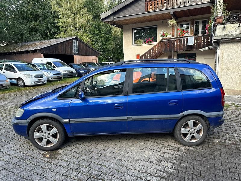 Gebraucht Opel Zafira 147 PS (108 kW) 2005 Van / Kleinbus