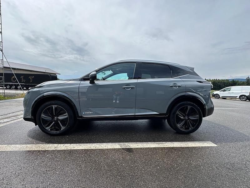 Neu Nissan Qashqai Tekna 190 PS (139 kW) 2025 Grau SUV